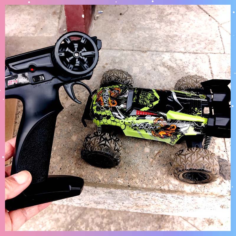 Wildman Hunting & Outdoor Robertson - WILD HUNT Voiture RC semi-propulsive tout-terrain